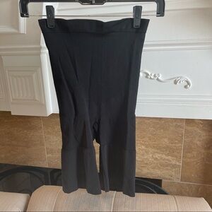AI: Spandex Spanx mid-thigh Shorts Sz L Black